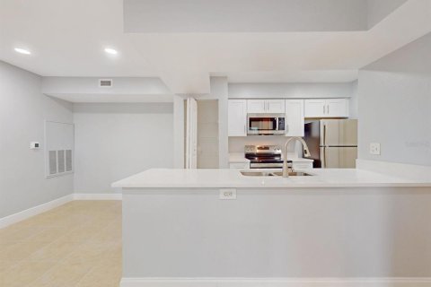 Condominio en venta en Kissimmee, Florida, 2 dormitorios, 87.05 m2 № 1904224 - foto 15