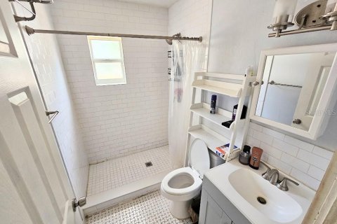 Villa ou maison à vendre à Clearwater, Floride: 2 chambres, 70.05 m2 № 2156076 - photo 6