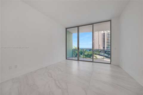 Condo in Sunny Isles Beach, Florida, 3 bedrooms in AURORA  № 1812255 - photo 9