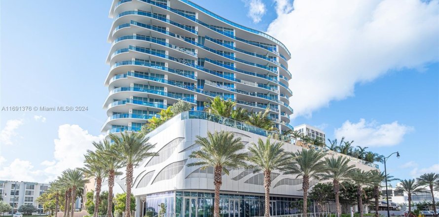 Condo in Sunny Isles Beach, Florida, 3 bedrooms in AURORA  № 1812255