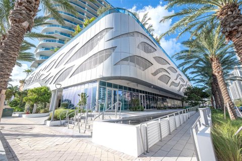 Condo in Sunny Isles Beach, Florida, 3 bedrooms in AURORA  № 1812255 - photo 2