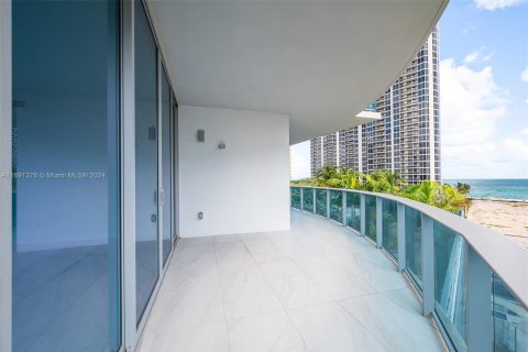 Condo in Sunny Isles Beach, Florida, 3 bedrooms in AURORA  № 1812255 - photo 14