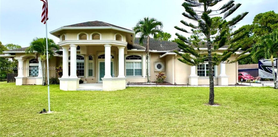 Casa en West Palm Beach, Florida 4 dormitorios, 289.67 m2 № 1820364