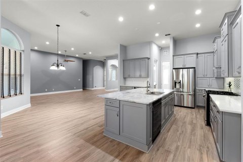House in Clermont, Florida 3 bedrooms, 261.71 sq.m. № 1831554 - photo 9