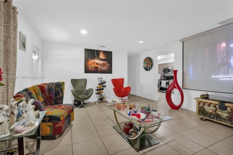 Villa ou maison à vendre à Hialeah, Floride: 4 chambres, 169.64 m2 № 2069124 - photo 22