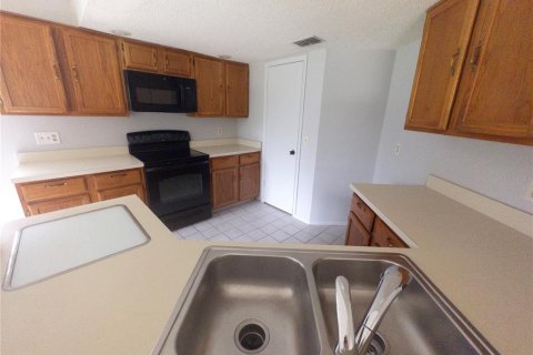 Купить виллу или дом в Кэсселберри, Флорида 4 комнаты, 131.09м2, № 1903542 - фото 10