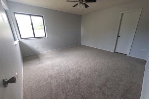 Купить виллу или дом в Кэсселберри, Флорида 4 комнаты, 131.09м2, № 1903542 - фото 4