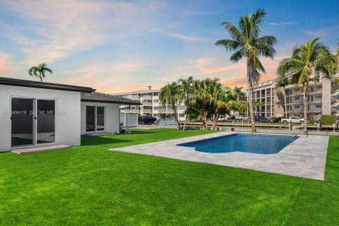 Снять в аренду виллу или дом в Халландейл-Бич, Флорида 5 спален, 243.4м2, № 2005506 - фото 11