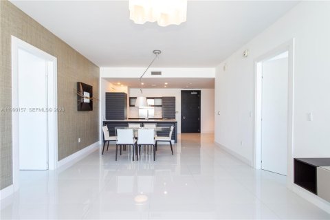 Condo in Miami, Florida, 2 bedrooms  № 2053075