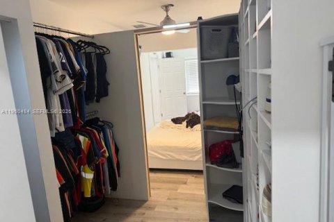 Купить виллу или дом в Хомстед, Флорида 3 спальни, 110.37м2, № 2005952 - фото 12