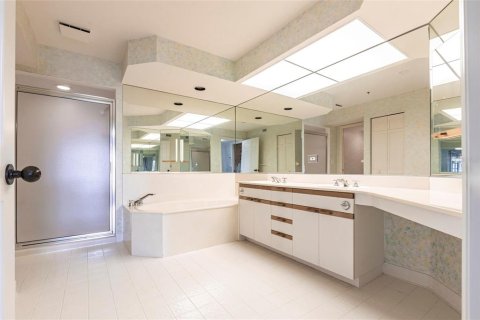 Condo in Placida, Florida, 2 bedrooms  № 1576722 - photo 21
