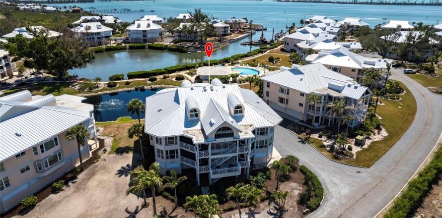 Condo in Placida, Florida, 2 bedrooms  № 1576722