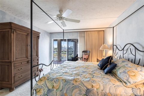Condo in Placida, Florida, 2 bedrooms  № 1576722 - photo 18