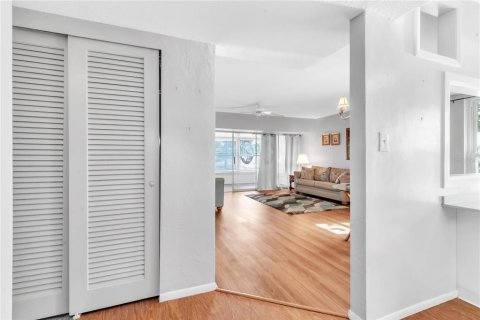 Condominio en venta en Saint Petersburg, Florida, 2 dormitorios, 104.05 m2 № 1915387 - foto 15