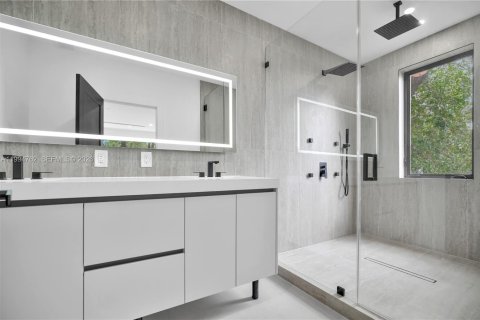 Купить виллу или дом в Майами, Флорида 3 спальни, № 2056374 - фото 13