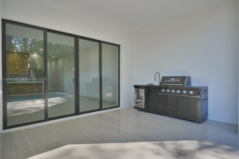 Купить виллу или дом в Майами, Флорида 3 спальни, № 2056374 - фото 26
