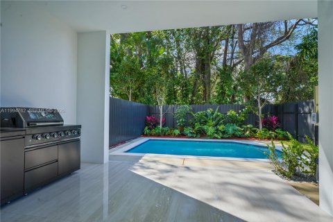 Купить виллу или дом в Майами, Флорида 3 спальни, № 2056374 - фото 27