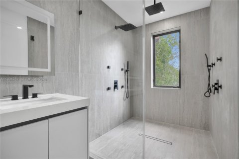 Купить виллу или дом в Майами, Флорида 3 спальни, № 2056374 - фото 14