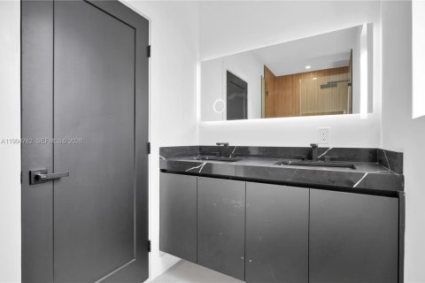 Купить виллу или дом в Майами, Флорида 3 спальни, № 2056374 - фото 19