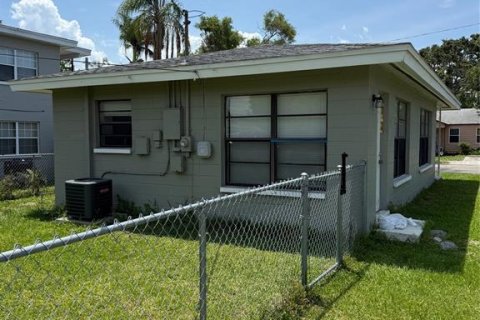 House in Saint Petersburg, Florida 2 bedrooms, 92.72 sq.m. № 1766076 - photo 3