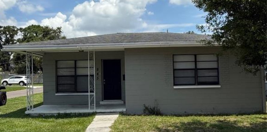 House in Saint Petersburg, Florida 2 bedrooms, 92.72 sq.m. № 1766076