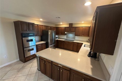 House in Port Charlotte, Florida 4 bedrooms, 209.03 sq.m. № 1798571 - photo 9