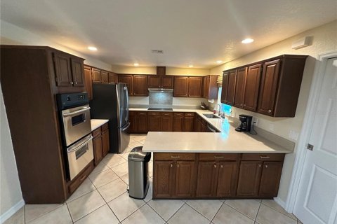 House in Port Charlotte, Florida 4 bedrooms, 209.03 sq.m. № 1798571 - photo 8