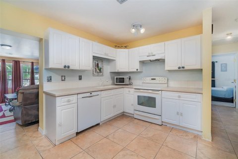 Купить виллу или дом в Форт Майерс, Флорида 8 комнат, 175.4м2, № 1723334 - фото 8
