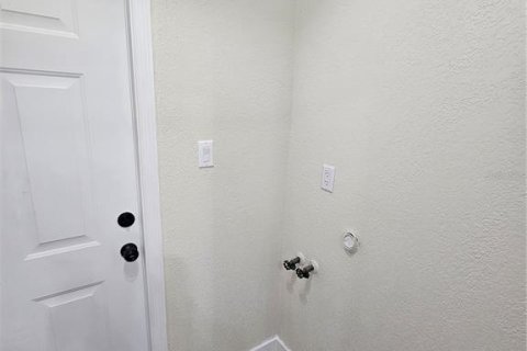 House in Bronson, Florida 2 bedrooms, 106.28 sq.m. № 1619492 - photo 21