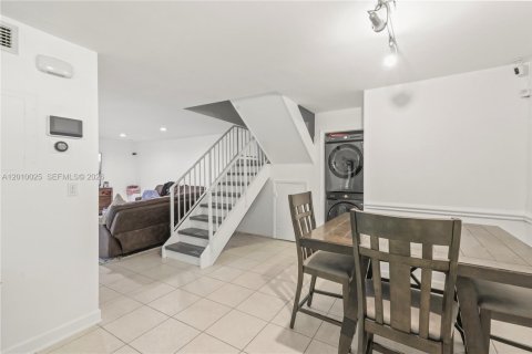 Touwnhouse à vendre à Boca Raton, Floride: 2 chambres, 123.75 m2 № 2090199 - photo 7