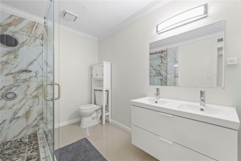 Touwnhouse à vendre à Boca Raton, Floride: 2 chambres, 123.75 m2 № 2090199 - photo 16