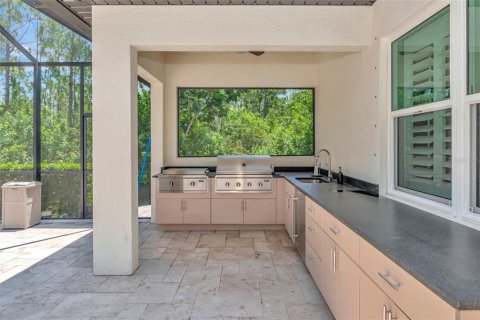 House in Bradenton, Florida 3 bedrooms, 275.36 sq.m. № 2258595 - photo 6