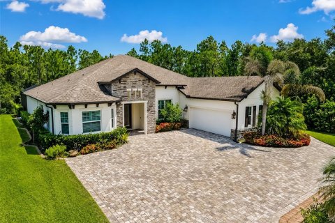 House in Bradenton, Florida 3 bedrooms, 275.36 sq.m. № 2258595