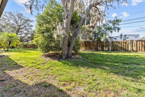 Condo in Tarpon Springs, Florida, 2 bedrooms  № 1733303 - photo 30