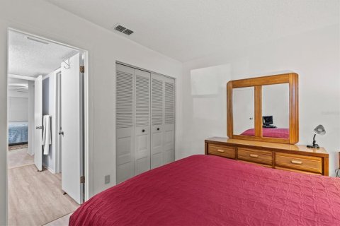 Condo in Tarpon Springs, Florida, 2 bedrooms  № 1733303 - photo 19