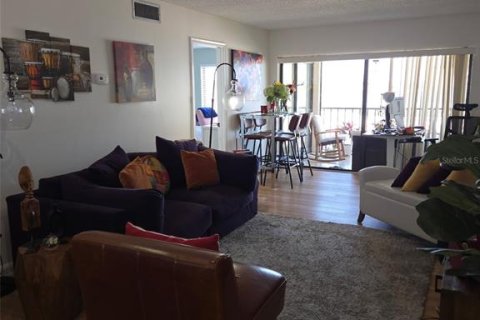 Condominio en alquiler en Saint Petersburg, Florida, 2 dormitorios, 82.68 m2 № 1723136 - foto 11