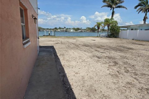 Land in Indian Rocks Beach, Florida № 1849701 - photo 11