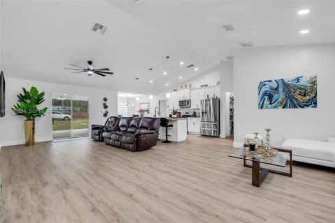 Villa ou maison à vendre à Ocala, Floride: 3 chambres, 159.23 m2 № 2049185 - photo 5