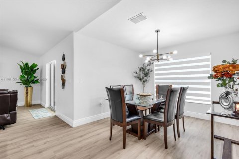 Villa ou maison à vendre à Ocala, Floride: 3 chambres, 159.23 m2 № 2049185 - photo 10