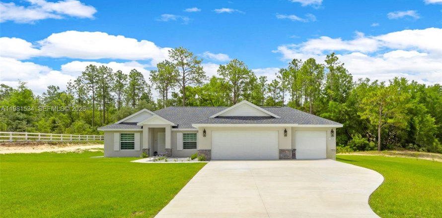 Villa ou maison à Ocala, Floride 3 chambres, 159.23 m2 № 2049185
