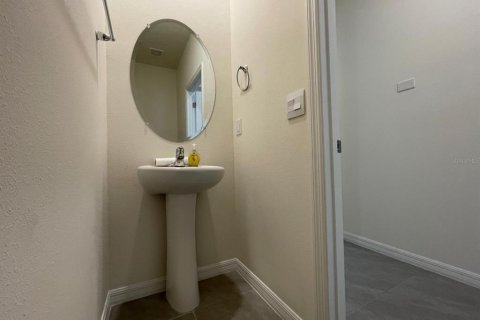 Townhouse in Wesley Chapel, Florida 3 bedrooms, 155.43 sq.m. № 2198839 - photo 17