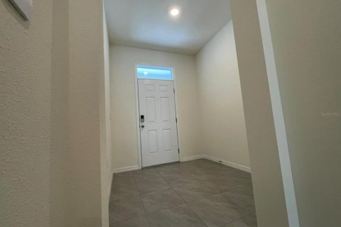 Townhouse in Wesley Chapel, Florida 3 bedrooms, 155.43 sq.m. № 2198839 - photo 13