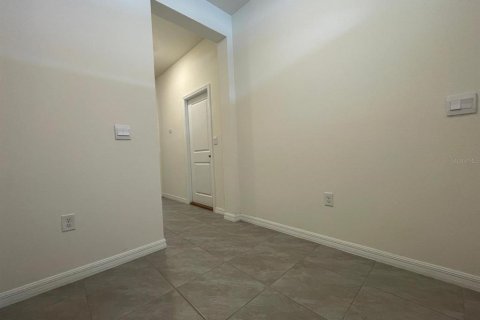 Townhouse in Wesley Chapel, Florida 3 bedrooms, 155.43 sq.m. № 2198839 - photo 16