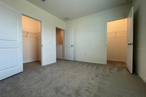 Townhouse in Wesley Chapel, Florida 3 bedrooms, 155.43 sq.m. № 2198839 - photo 25