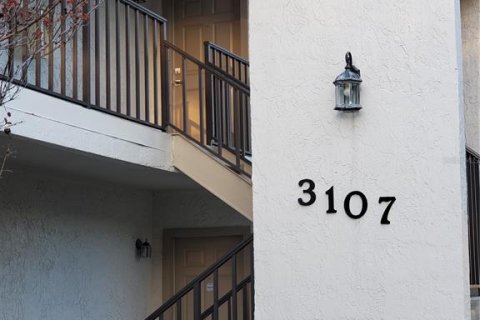 Condo in Tampa, Florida, 2 bedrooms  № 2228132 - photo 2