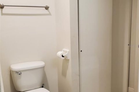 Condo in Tampa, Florida, 2 bedrooms  № 2228132 - photo 14