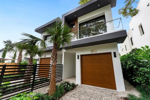 Casa en venta en Miami, Florida, 3 dormitorios, 189.33 m2 № 1966114 - foto 25