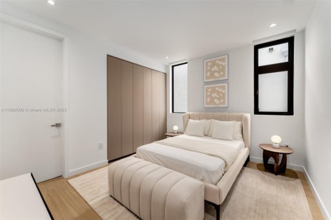 Casa en venta en Miami, Florida, 3 dormitorios, 189.33 m2 № 1966114 - foto 16