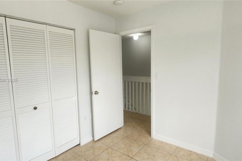 Townhouse in Miami, Florida 3 bedrooms, 117.06 sq.m. № 1923218 - photo 30