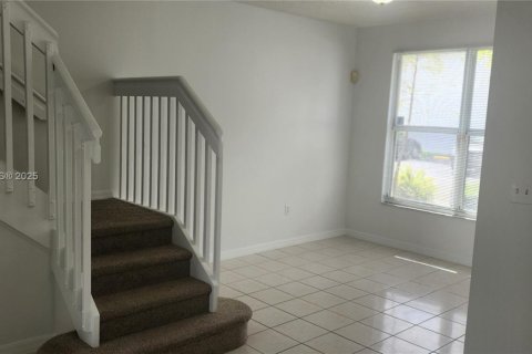 Townhouse in Miami, Florida 3 bedrooms, 117.06 sq.m. № 1923218 - photo 6